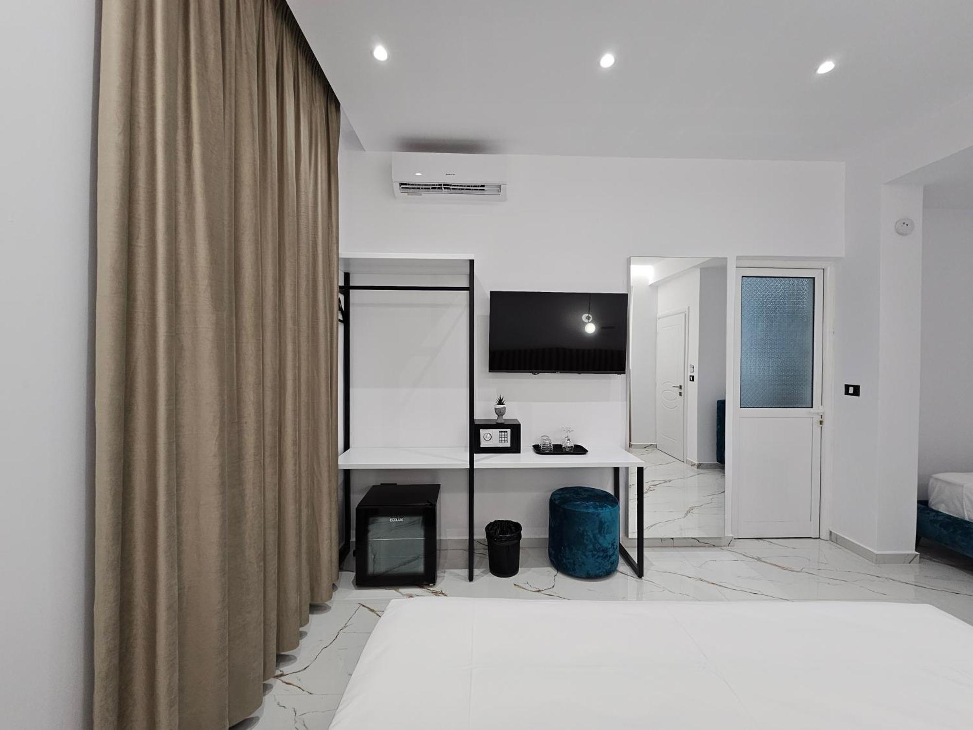 Memaj Hotel apartamentowy Ksamil